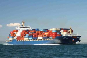 slide-cargo-laut-scaled.jpg