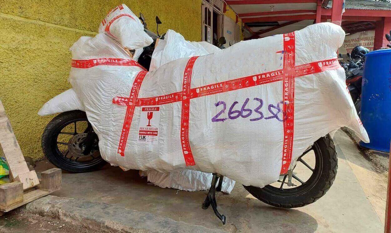 jasa kirim motor dari kupang ke bali murah klik logistics dijamin aman